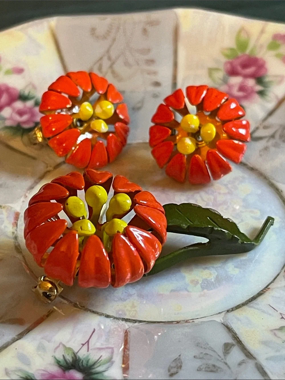 1960’s Retro Colorful Enamel Flower Brooch & Clip On Earring Set